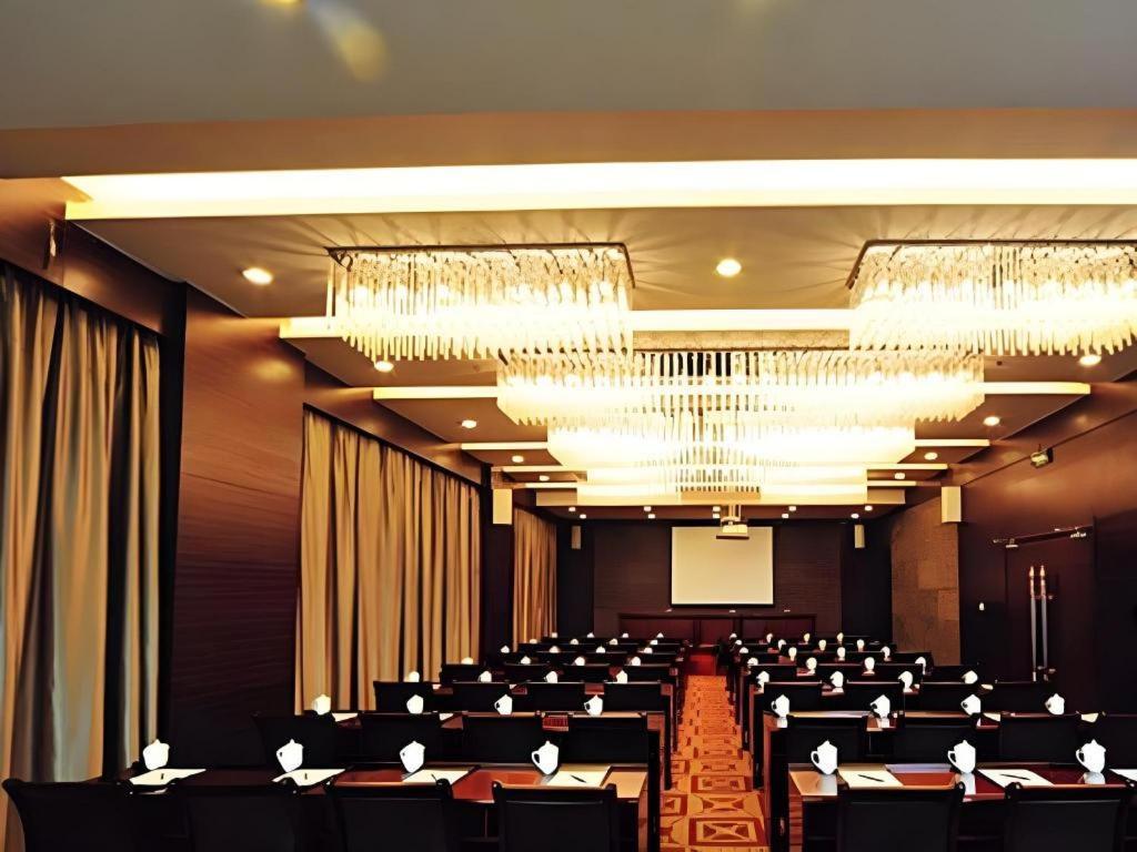 Fortune Hotel Longyan Exterior photo